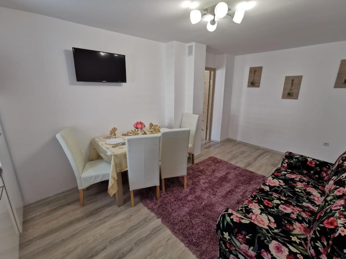 Apartament Gold Luxury Tîrgu Ocna Eksteriør bilde